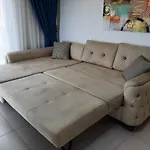 Lory Queen Luxury Apartment Near The Sea