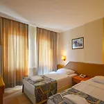 Select Suite & Apart Hotel