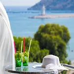 Bueyuek Hotel (Adults Only)