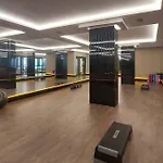 Yekta Kingdom Trade Center 1+1