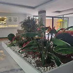 Sun Palace