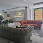 Sun Palace