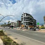 Family 2Bd Flat 150M To The Beach