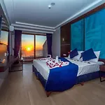 Lord Marina Hotel & Bungalows