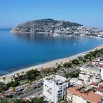 Denize Cok Yakin. Sifir Bina