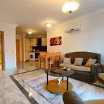 07 Group Hotel