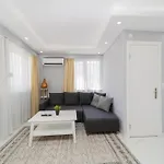 Cozy Flat W Balcony 5 Min To Beach In Alanya