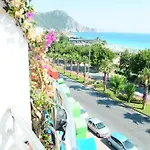 Kleopatra Beach Yildiz Hotel