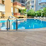 5 Mins From The Beach
