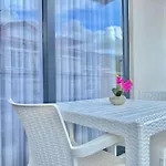 Rose 6 Comfort Living At Cleopatra