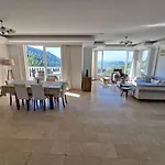 Villa With A Pool And Jacuzzi