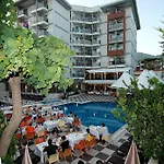 Grand Okan Hotel