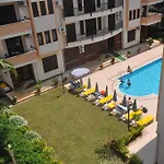 Best Home 11 B Blok No-18