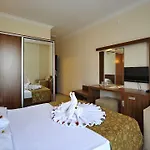 Hotel Lioness