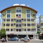 Mitos Hotel