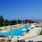 Hedef Beach Resort Hotel