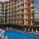 Bayar Garden Beach Hotel