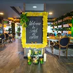 Anjeliq House Hotel