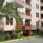 Midi Hotel