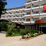 Royal Ideal Beach Hotel