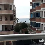 Barbaros Caddesi Apt