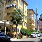 Remi Hotel