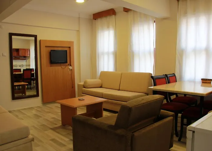 Luxor Apartments
