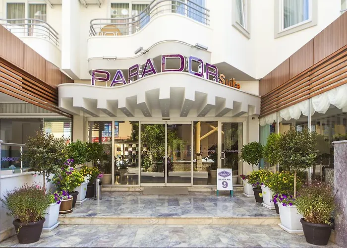 Parador Suite Hotel