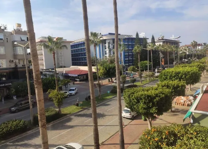 Alanya Merkez Kleopatra Plajinda