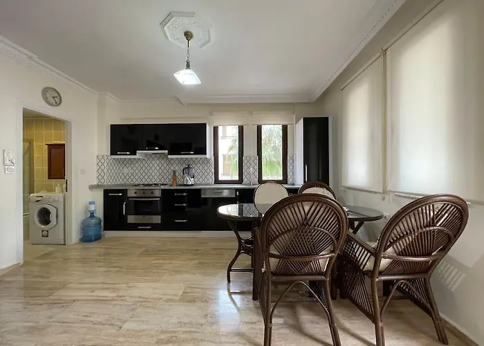 Oba Konak Sitesi Denize 150 M