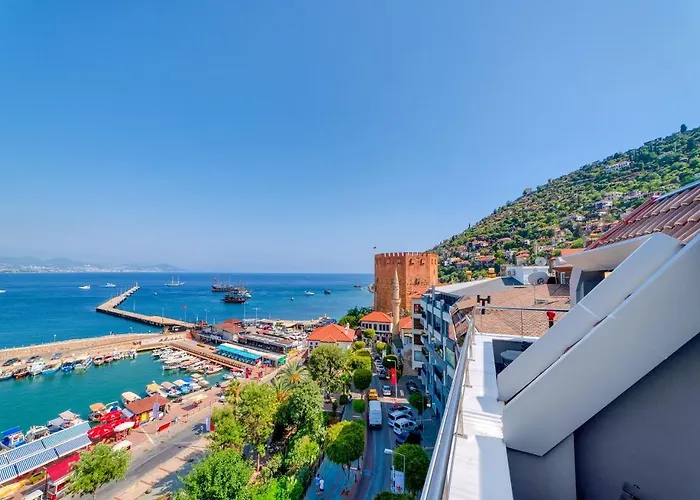 Numa Port Hotel