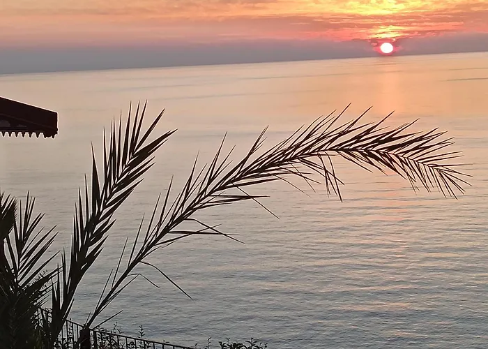 Sunset Villa