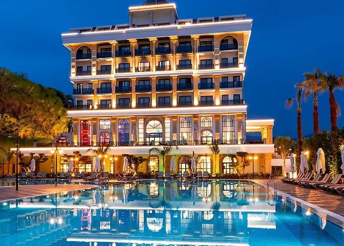 Serenity Queen Hotel