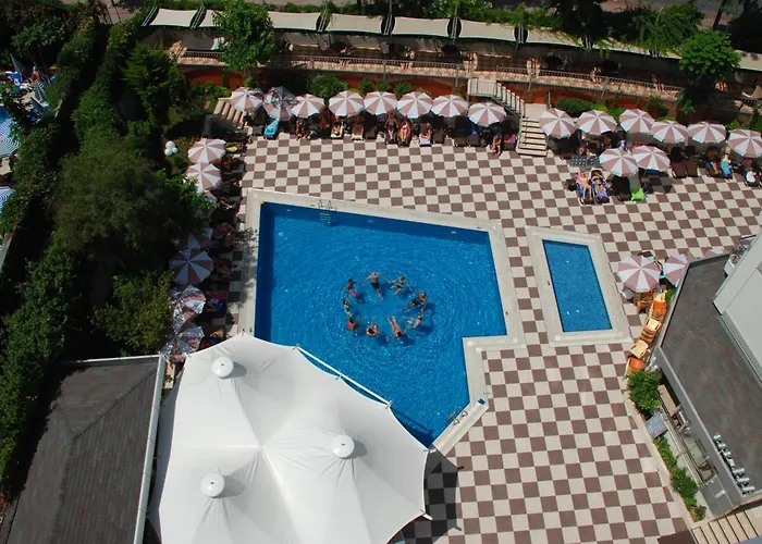 Grand Okan Hotel