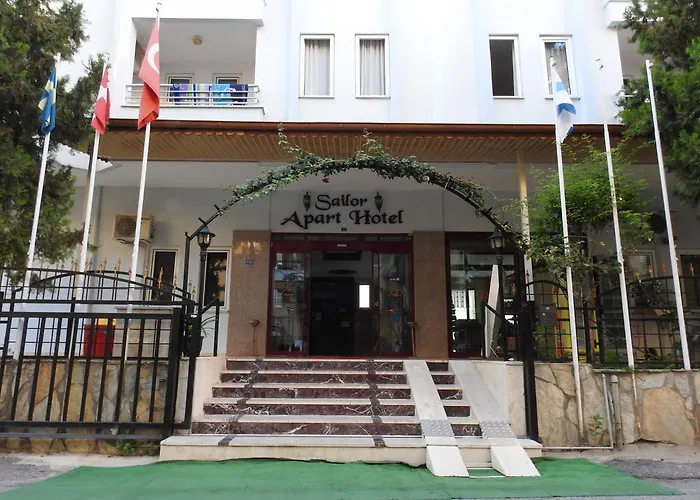 Sailor Apart Hotel