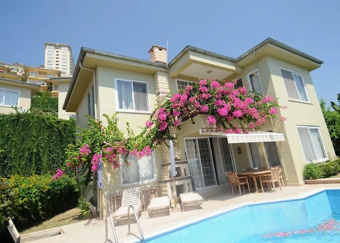 Gold City Private Pool Villa 3+1 With Free Aquapark