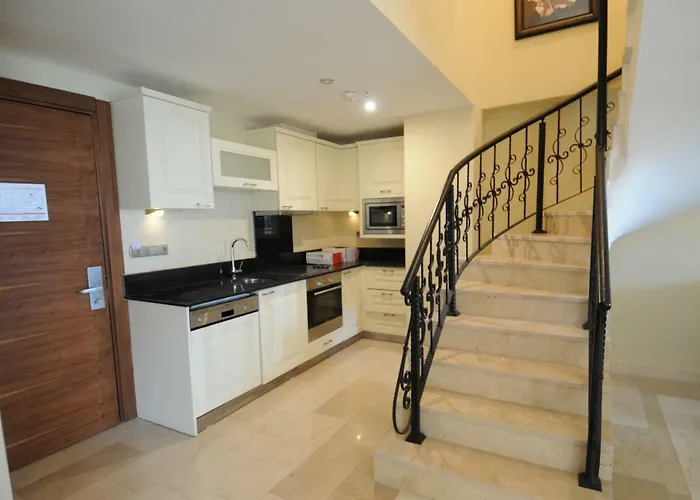 Gold City 2B2B Penthouse Main Building With Free Aqua Park