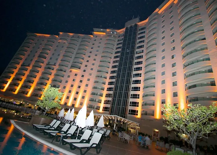 Luxury Penthouse In Goldcity