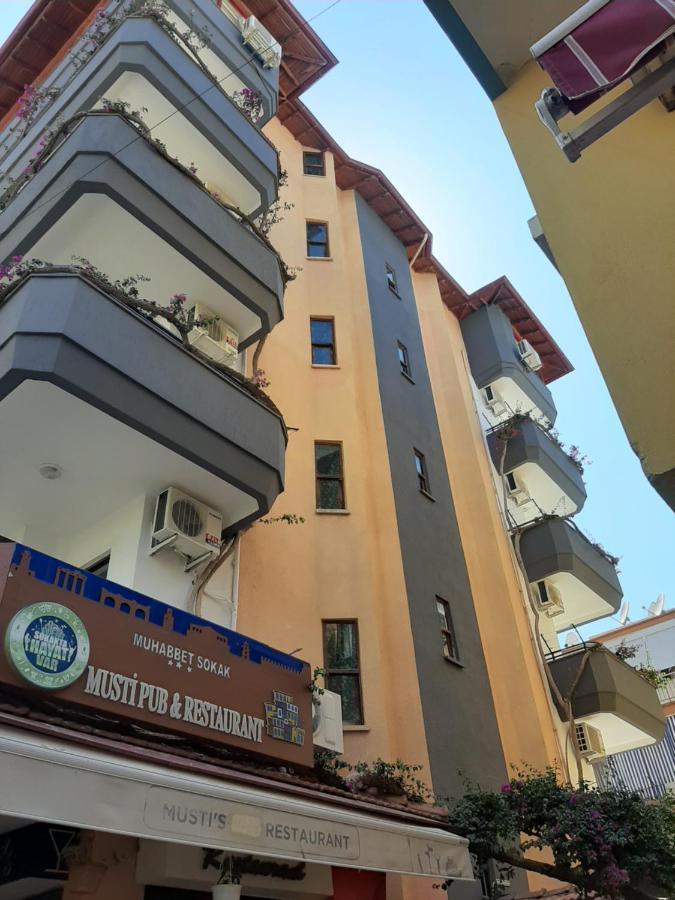 Aparthotel Musti