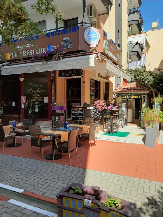 Aparthotel Musti Apart 3*