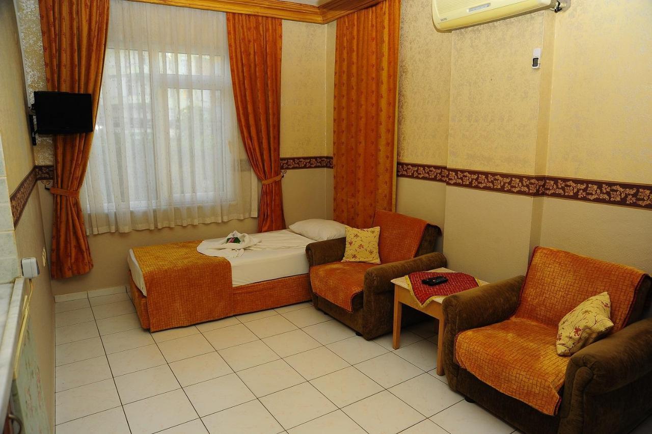 Life Aparthotel 3*