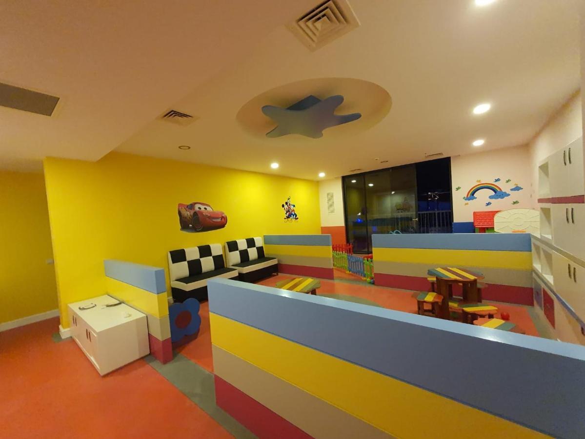 Admiral Elite Apartment *
