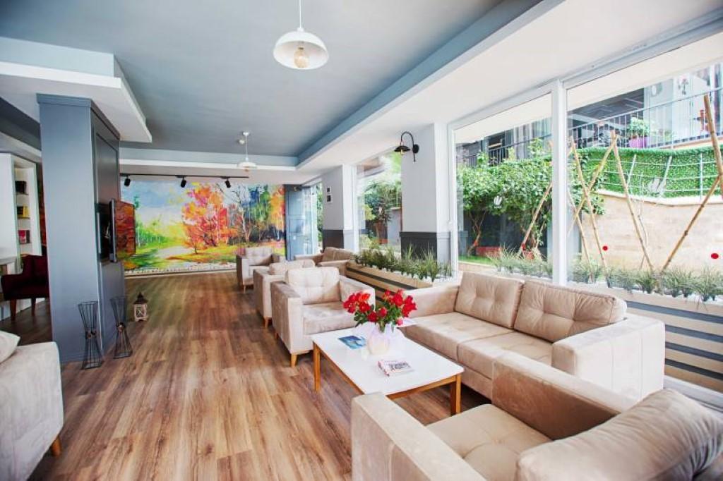 Aparthotel Hma &