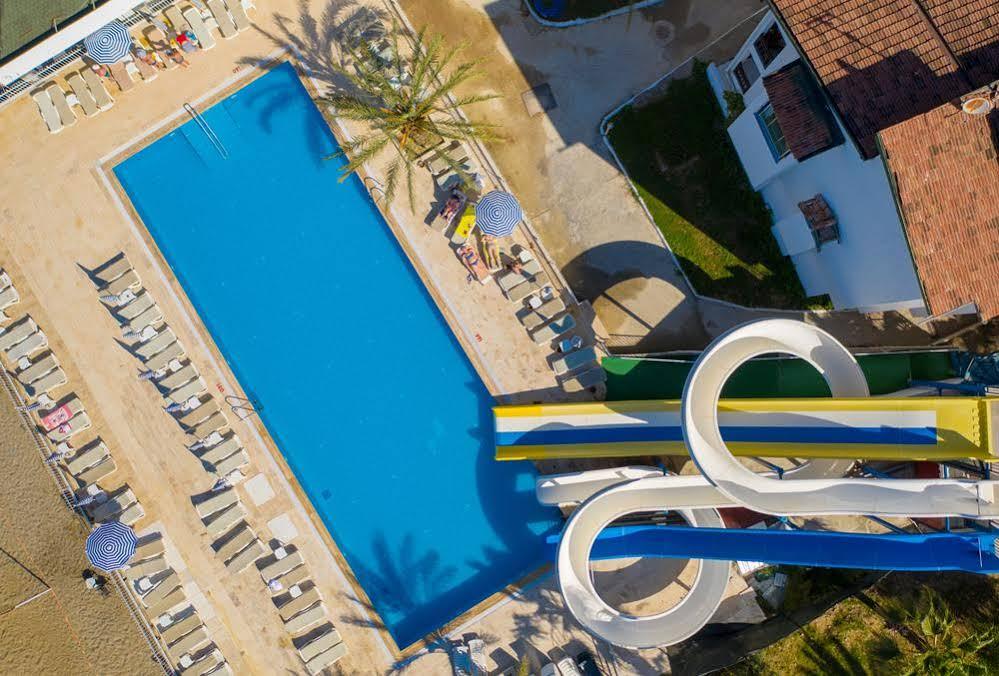 Ganita Club & Hotel