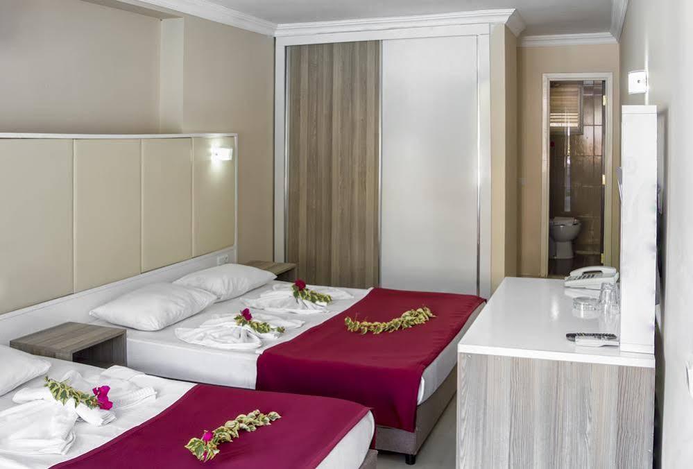 Ganita Club & Hotel 5*
