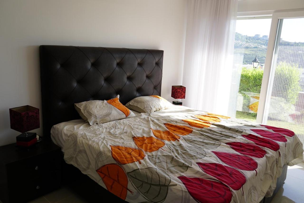 Carlijn Met Prive-zwembad, Veel Privacy En Panoramisch Uitzicht Op Zee, Op Luxe * Alanya