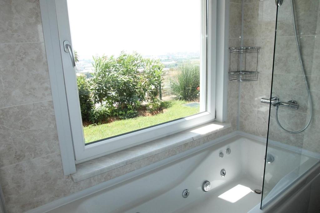 Villa Carlijn Met Prive-zwembad, Veel Privacy En Panoramisch Uitzicht Op Zee, Op Luxe Alanya