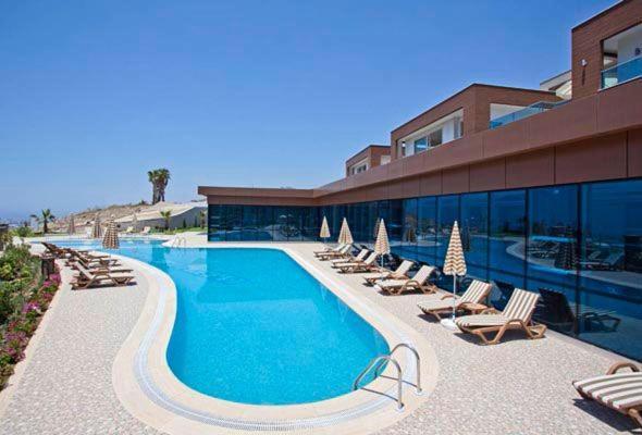 Villa Carlijn Met Prive-zwembad, Veel Privacy En Panoramisch Uitzicht Op Zee, Op Luxe Alanya