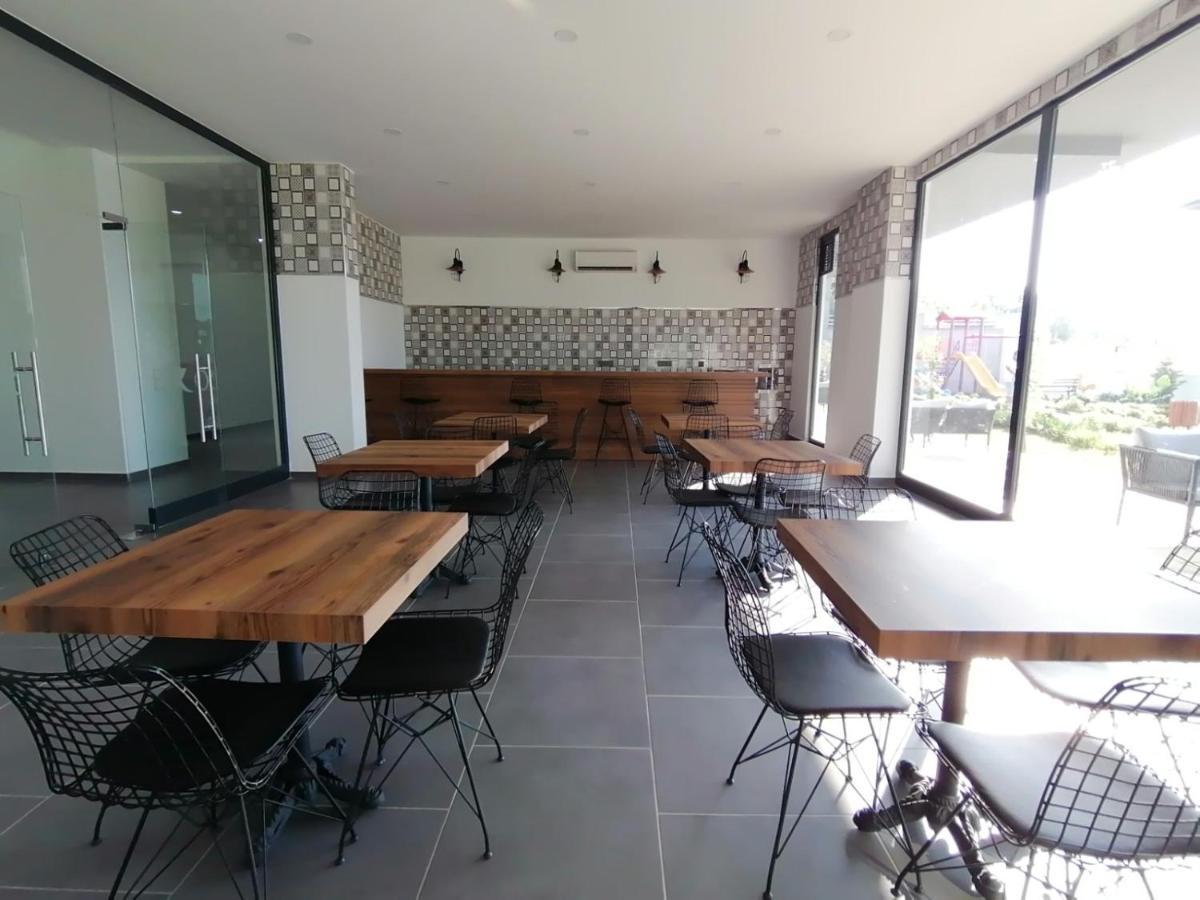 Exodus Apartment *