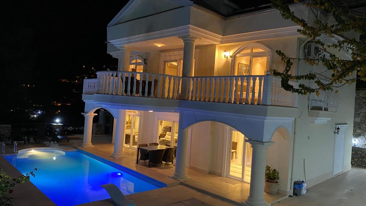 Villa Royal *
